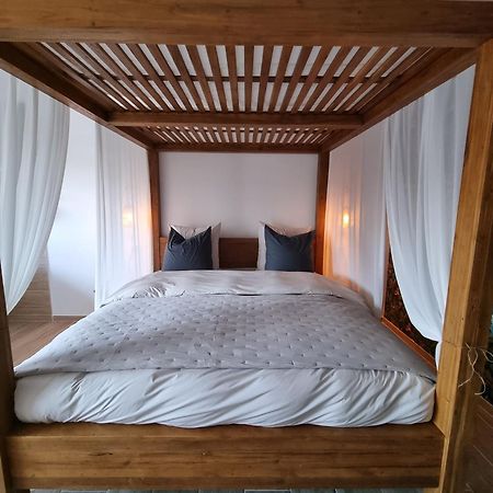 Le Cocoon - Jacuzzi, Sauna Et Piscine Privee 卡庞特拉 外观 照片